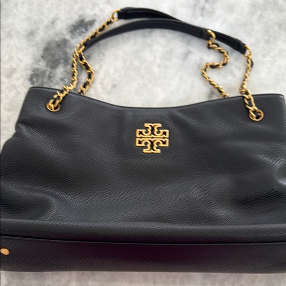 Tory Burch Black and Gold Shoulder Bag with Chain Strap - Picture 2 of 6